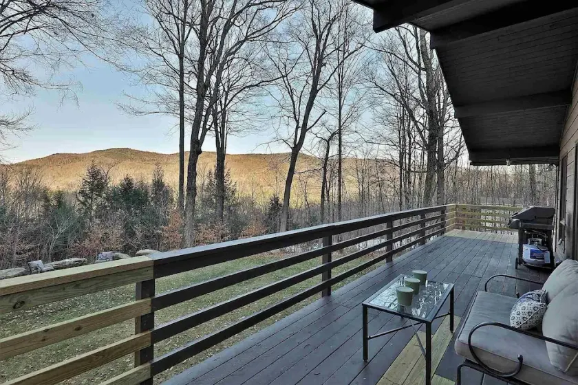 Ski house 8 min from the mountain - Image 1