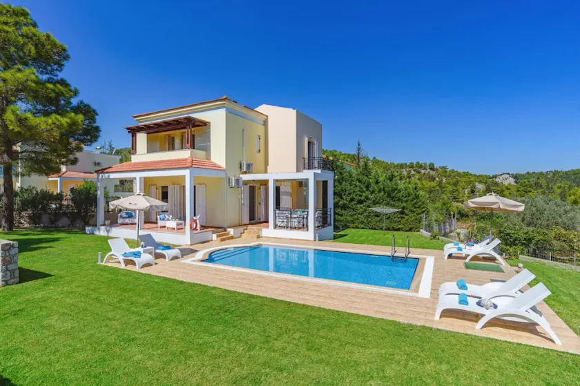 Villa Ermis Springs by Villa Plus - Image 1