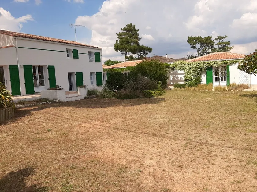 Family house la faute sur mer sleeps 14 - Image 1