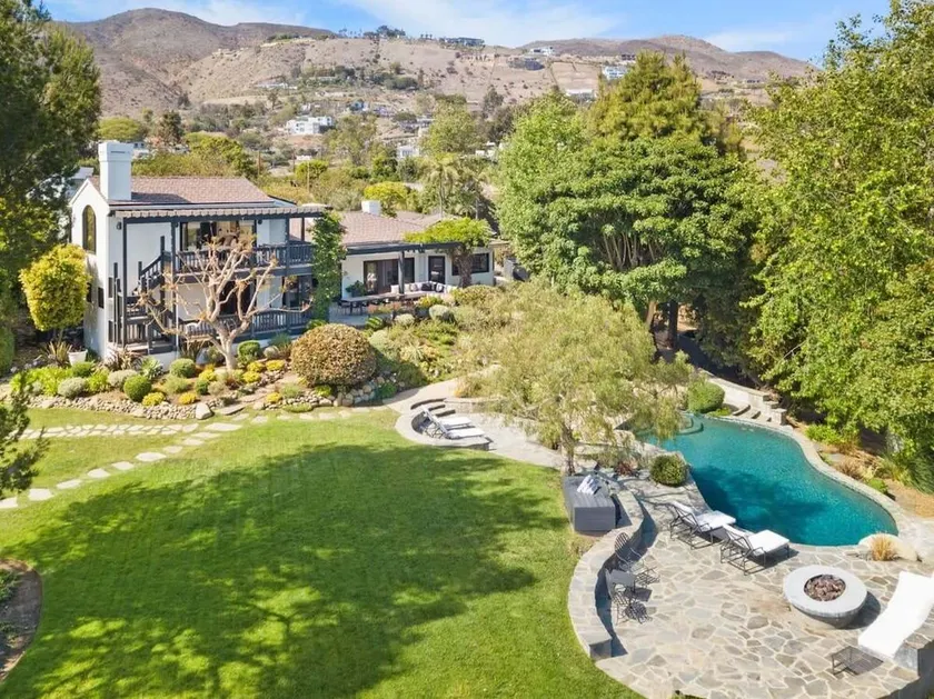 Malibu Park by Stay Awhile Villas - Image 1