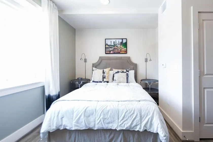 GrandStudio1Queen Bed Singapore - Image 1