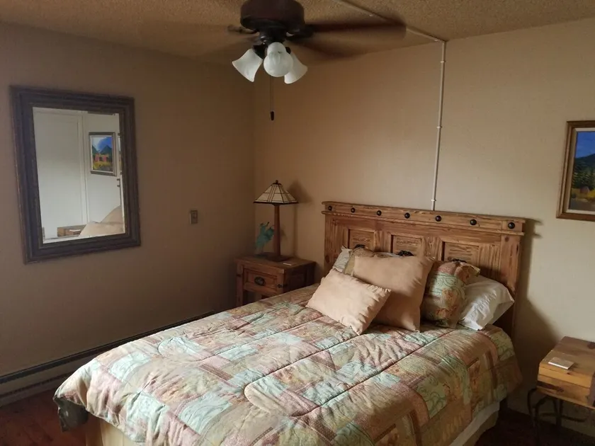 Resort Condo w / Budget im Auge behalten. Hallenbad / Whirlpool. Einfacher Zugang zu Aktivitäten - Image 1