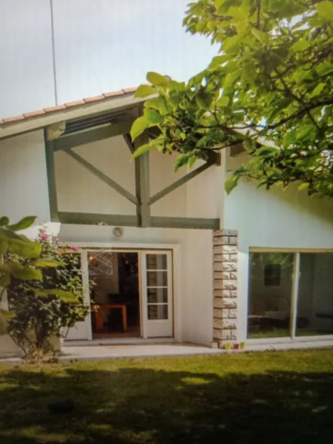 Landes house 100m from Soustons lake and 6 klms from the beach. - Image 1