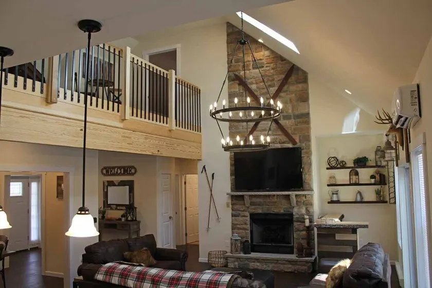 Luxury 6 BR Rebel Ridge Retreat-Sleeps 16-Hot Tub & Linens Included - Image 1