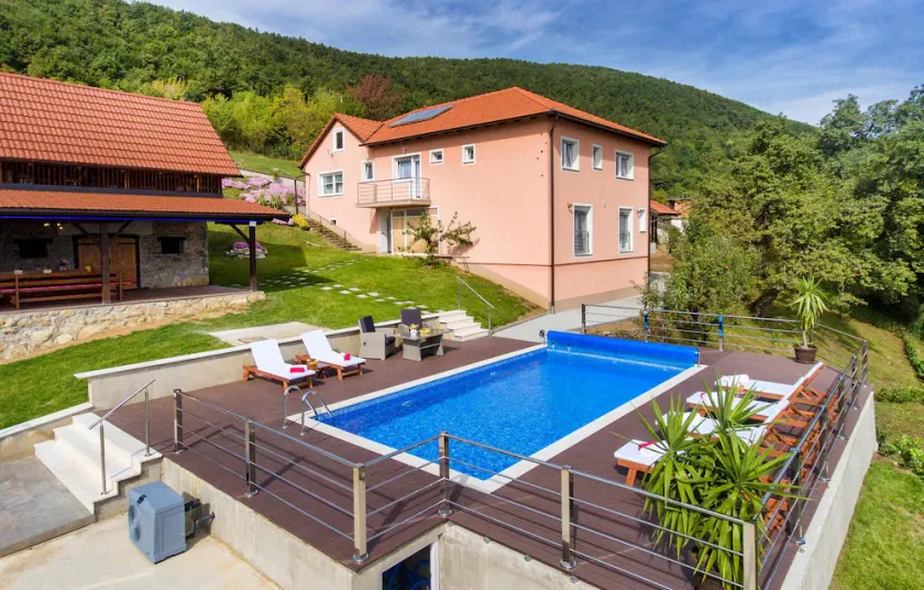 Gorgeous home in Kostanjevac - Image 1