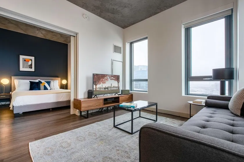 Comfy Kendall Square 1BR w/ Gym, W/D near MIT & River by Blueground - Image 1