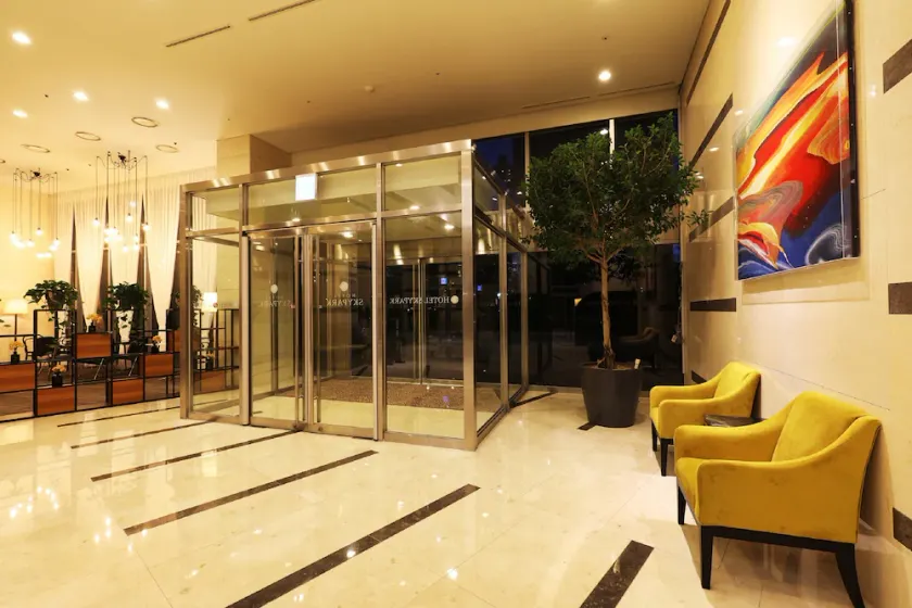Bridge Hotel Incheon Songdo - Image 1
