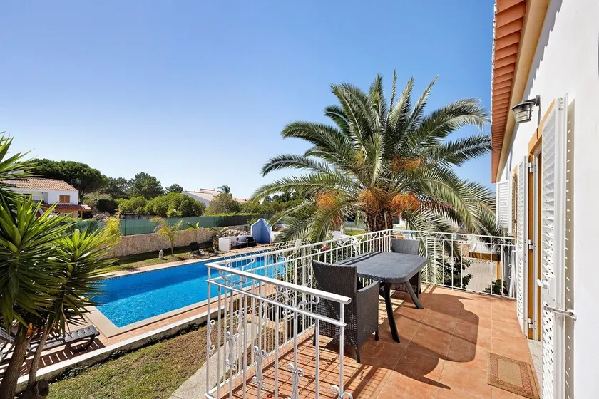 Villa 'Oliveira' mit privatem Pool, privatem Garten und WLAN - Image 1
