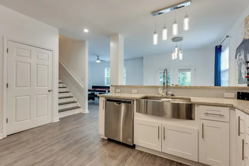 Elegant Atlanta Home - Self Check-in - Image 1