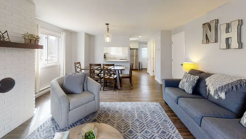 White Mountains townhome walk to Pemi River and downtown, 1 mile to Lincoln! - Image 1