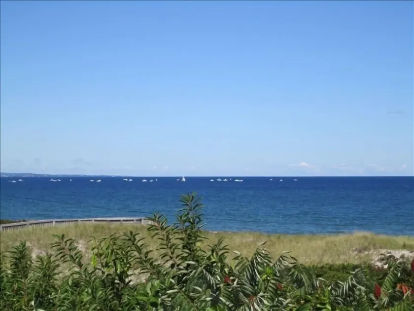Vues spectaculaires sur la baie de Cape Cod, plage privée Sandy Neck Area - Image 1