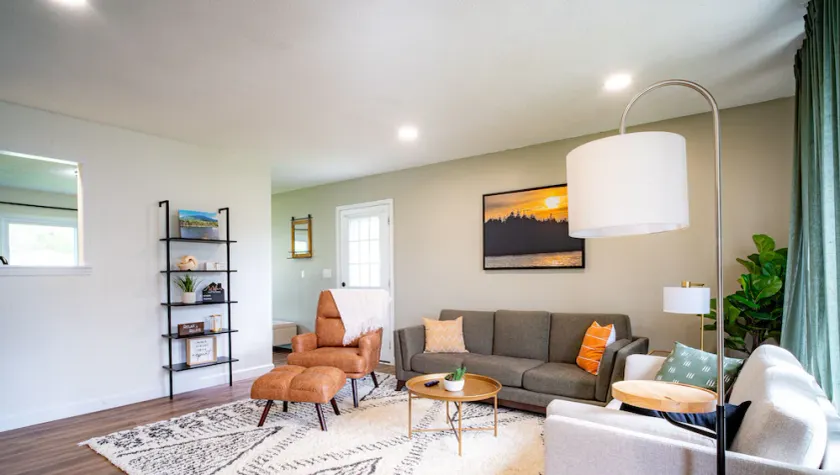Lake Erie Breeze 3BR home base, 30 min to Cedar Point Island Ferries - Image 1