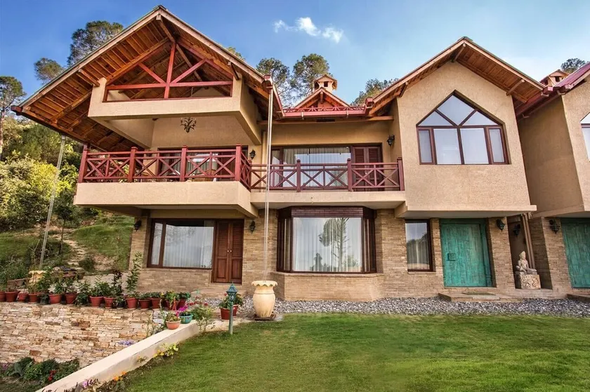 LaRiSa Homes X 1 Partridge Hill - Image 1