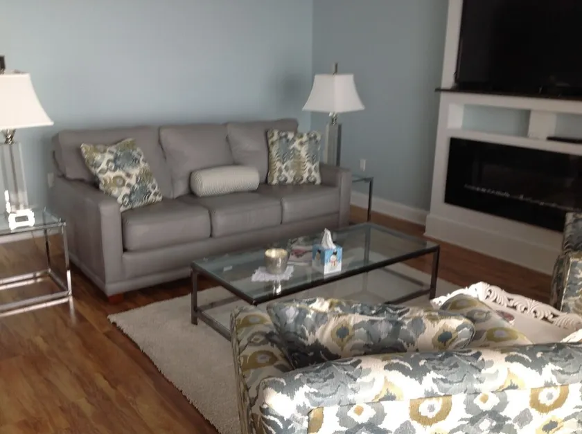 LAKEFRONT CONDO # 309 * 2BR / 2 BA SLEEPS 6 - Image 1