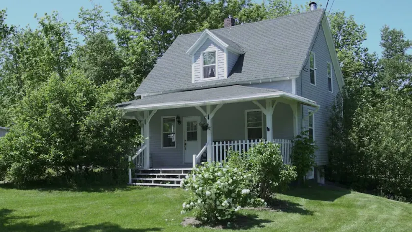 Den gamle Salt Cottage, Pleasant Bay - Nova Scotia, Canada - Image 1