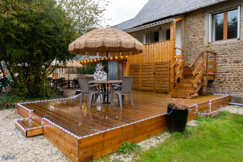 House - Sleeps 6 - Parking - Garden - Image 1