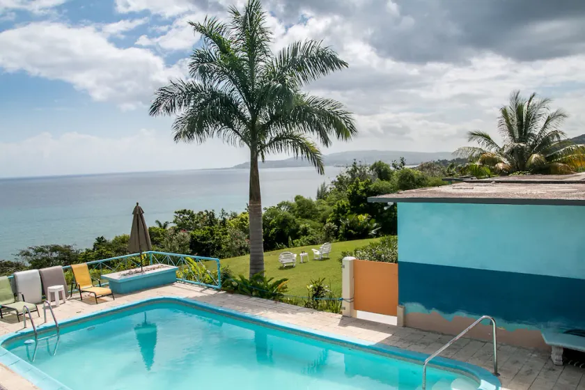 Free Transportation. Private Villa.  Amazing Ocean View, Pool, And housekeeper. - Image 1
