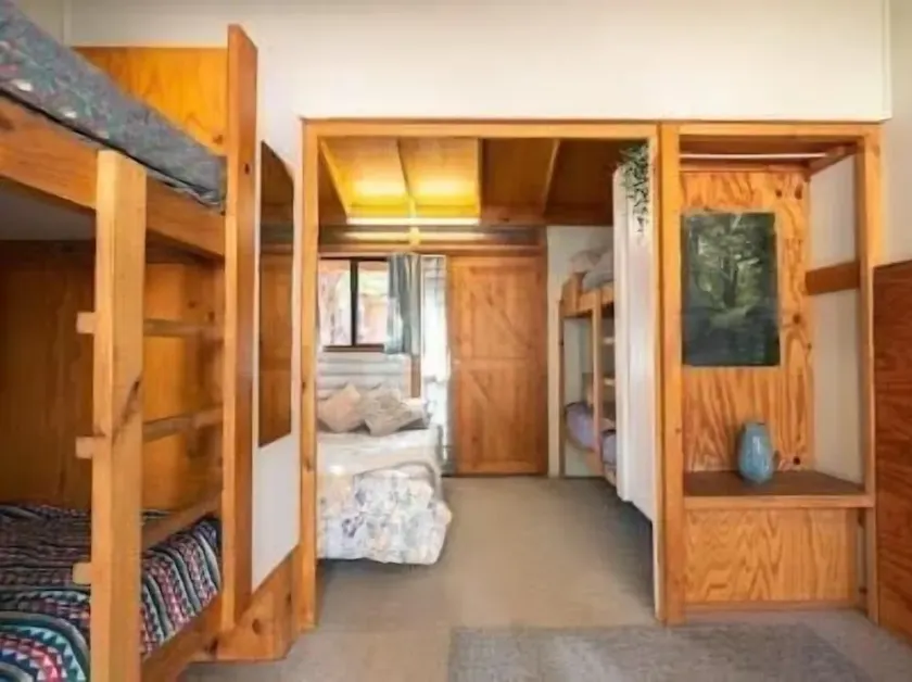 Shearer's Quarters (Private Room) - Budget-Friendly, Family Rooms With 1 Double & 2 Single Bunk Beds - Image 1