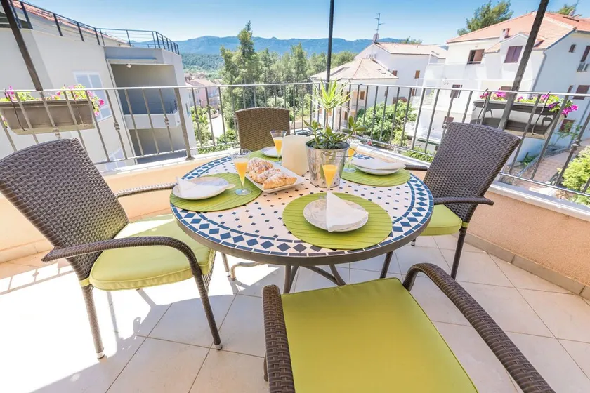 Apartments Seric - Image 1