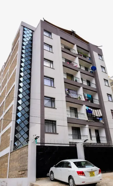 1-Bed Flat Sleeps 2 with Parking - Image 1