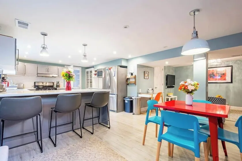 Stunning modern 2 BD apt close to Christiana Hosp - Image 1