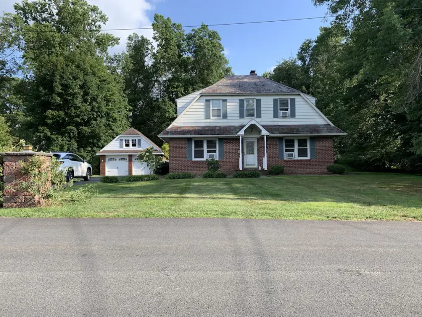 Stunning .5 acre family-friendly home, near everything in the heart of Beacon NY - Image 1