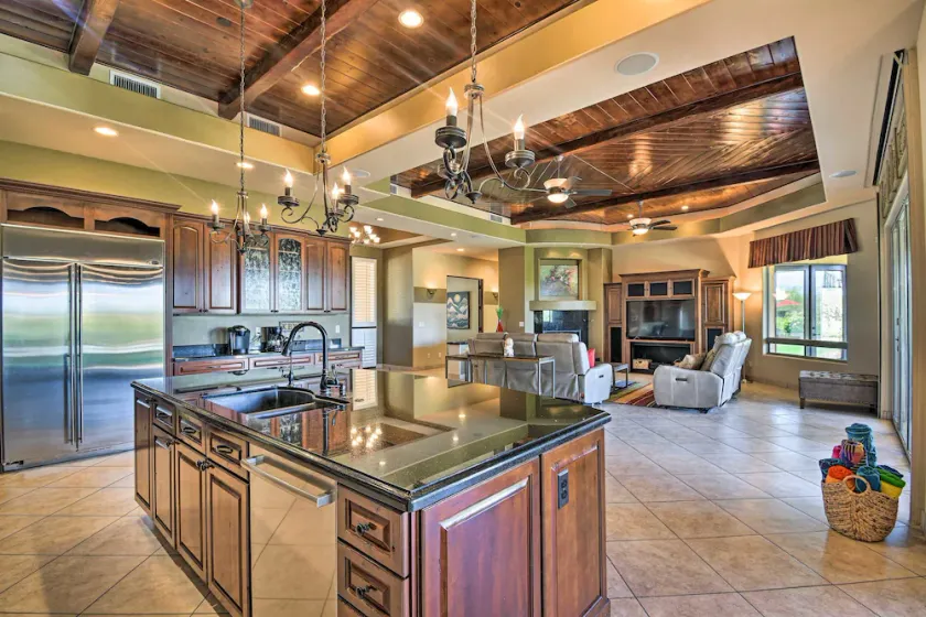 East Mesa Desert and Mountain Views: 5br, Pool - Image 1