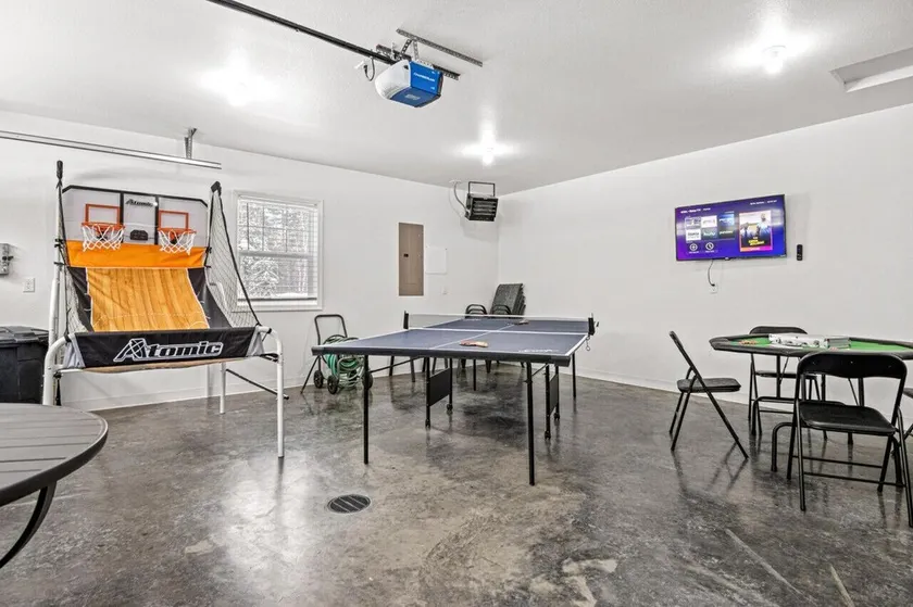 Restful Escape: Pet-Friendly 3BR with Trail Acc & Game Rm - Image 1
