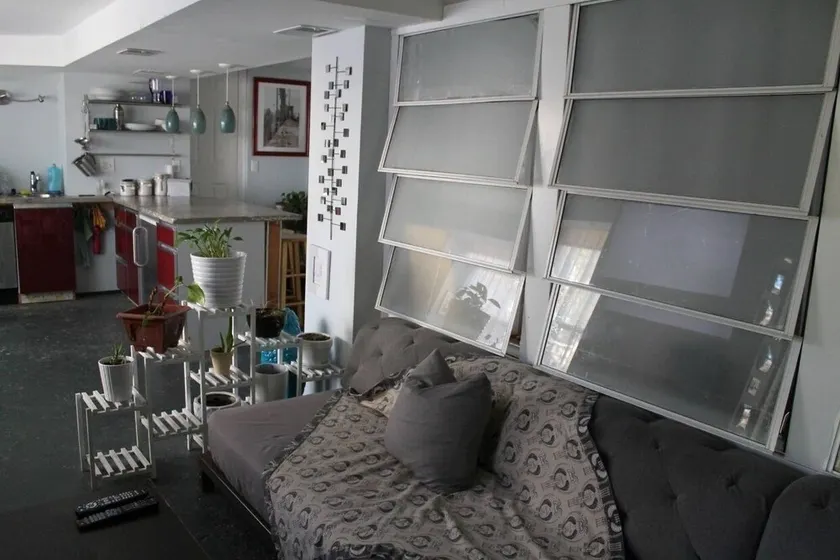 Unique Style Apartment STR# 22-0167 - Image 1