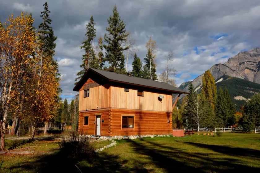 Kicking Horse Kabins - LOGHOME DE LUJO CON TINA CALIENTE - Image 1