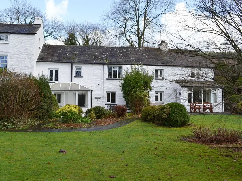 3 bedroom accommodation in Low Nibthwaite, near Ulverston - Image 1