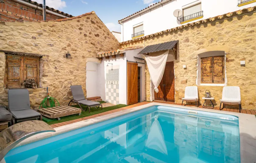 4 Bedroom Nice Home In El Colmenar - Image 1
