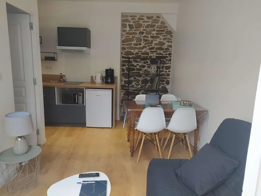 Porte de Saillé - 1 Chambre - 27m² - Maximum 4 Personnes - Image 1