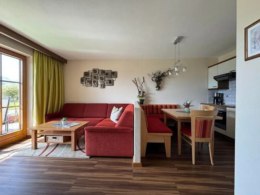 Apartamento / 3 habitaciones / ducha, aseo - Silvia, casa - Image 1