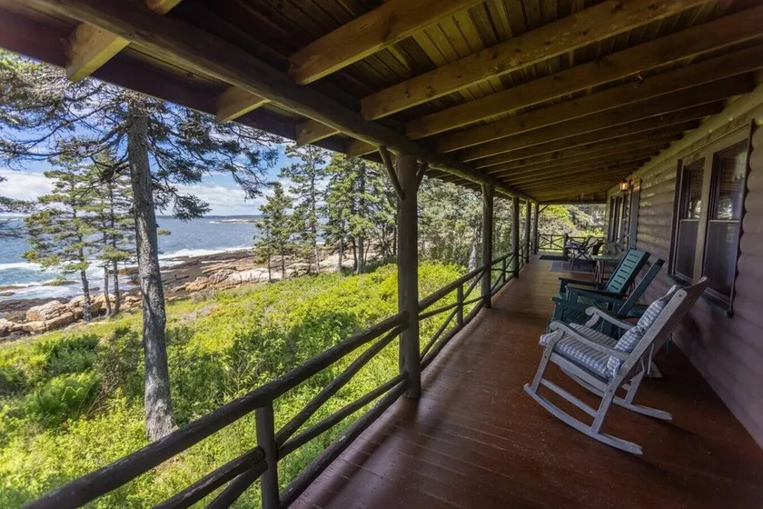 Oceanview Cabin Retreat in Southport - Image 1