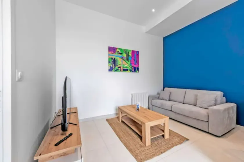 New, quiet, comfortable 3-star Meublé de Tourisme apartment. - Image 1