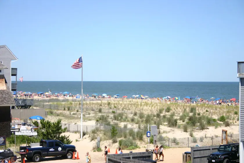 Three Level Townhouse with Beautiful Ocean Views - Image 1