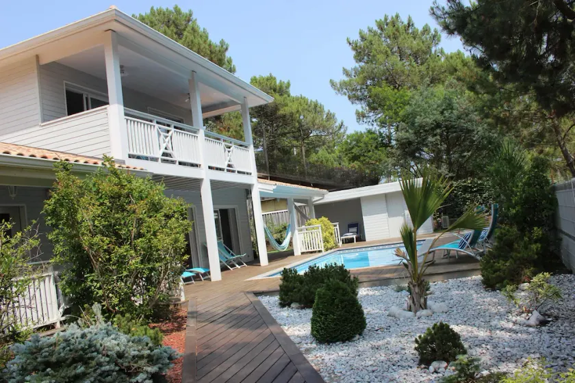 VILLA 4****CARCANS PLAGE 4 A 12 PERSONNES - PISCINE 27° BORNE AUTO WIFI - Image 1