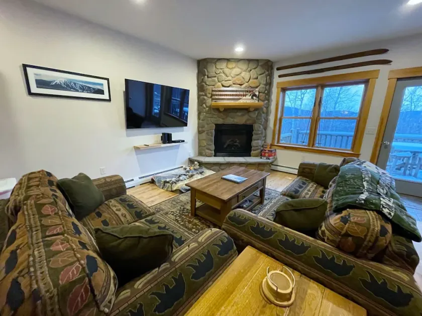 Dog Friendly SugarloafCondo- Ski, Snowboard, Golf or Hike! - Image 1