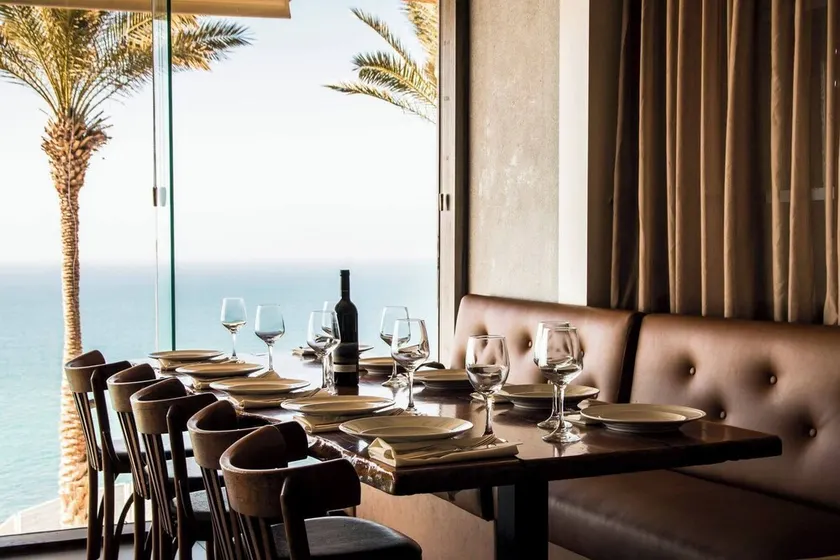 Panoramic Sea View Luxury Suite - Image 1