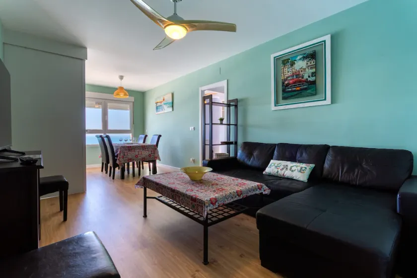 GAVIOTA Family Home free parking by Cadiz4Rentals - Image 1