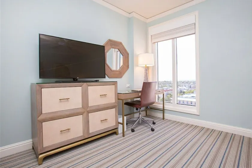 KEY BISCAYNE RITZ CARLTON - Executive Suite - Image 1