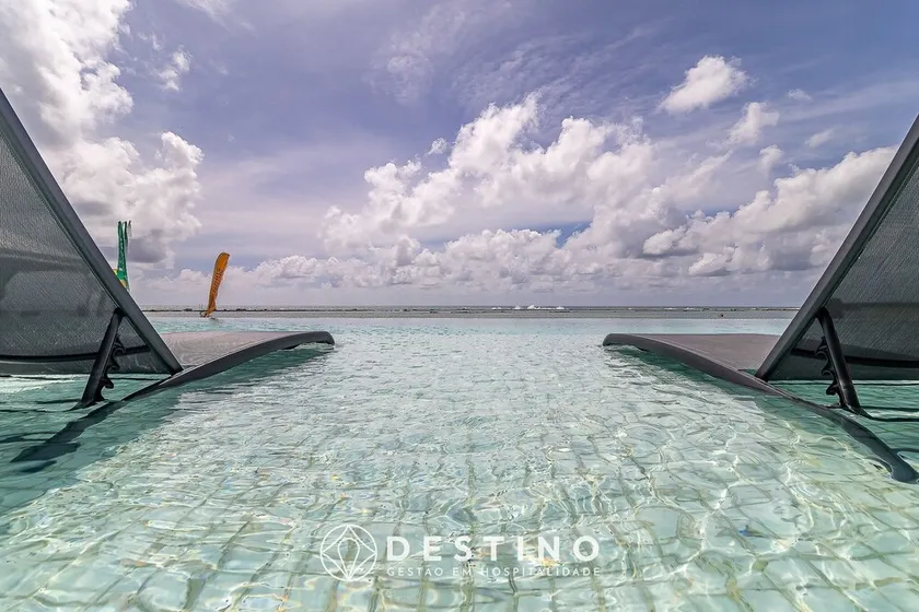 Cobertura com Piscina Privativa | Pé na Areia | Vista Mar | Barra Bali | Destino BSM 417 - Image 1
