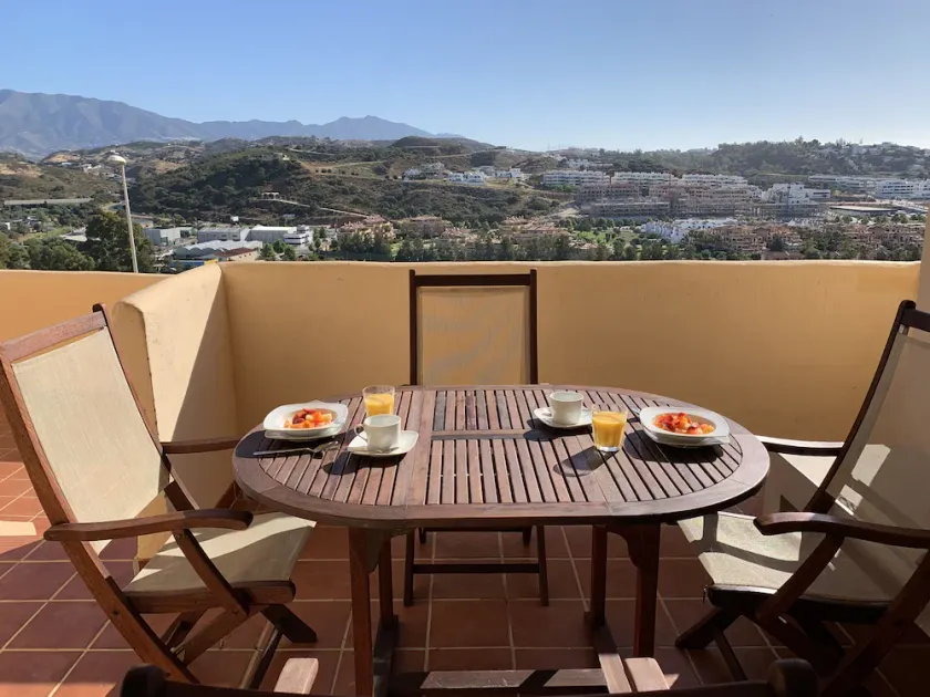 Moderno appartamento duplex con vista mare e montagna - Image 1