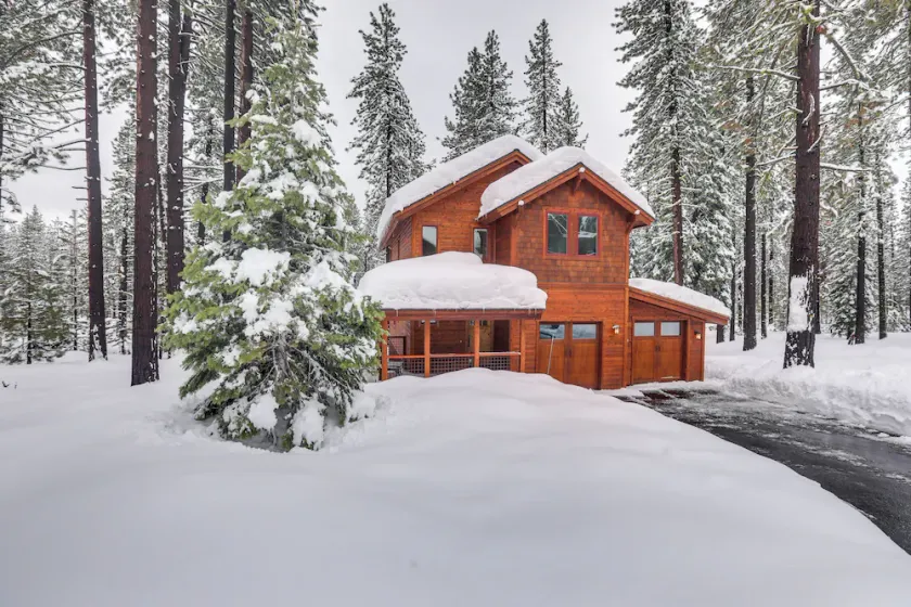 NY! Mountain Modern Truckee Home w / Deck & Views! - Image 1