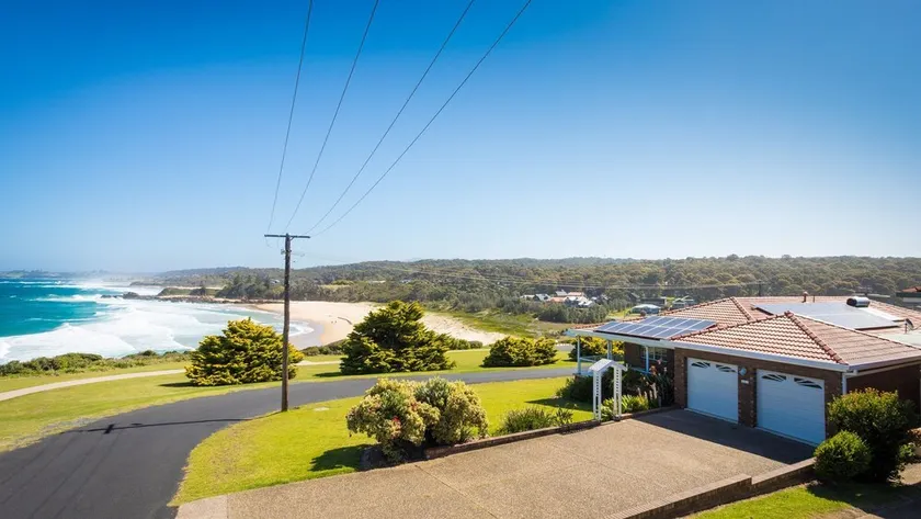 120 Ocean Parade Dalmeny - Image 1