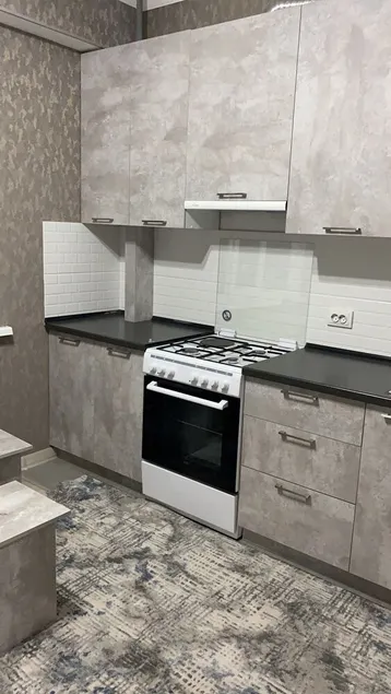 Apartment in city  near center - Image 1