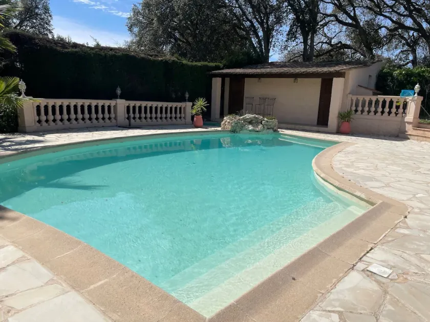 Villa domaine des tuilières with swimming pool and jacuzzi - Image 1