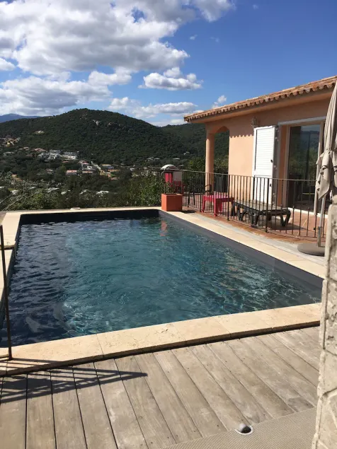 Comfortable villa with private pool 5 minutes from the beach - Image 1