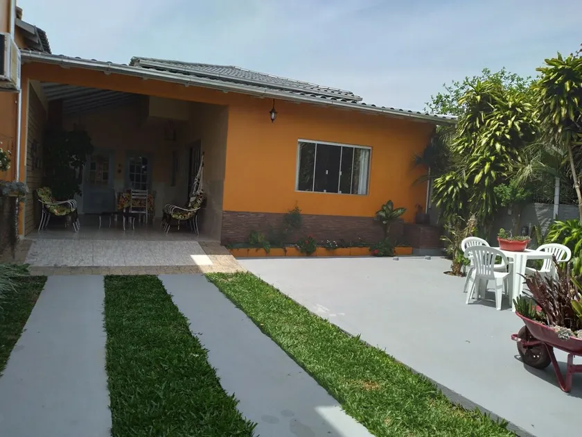 Complete house in Praia do Rosa - Image 1